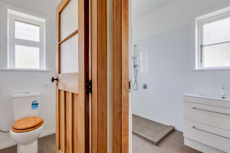 18 Masters Crescent Masterton_9