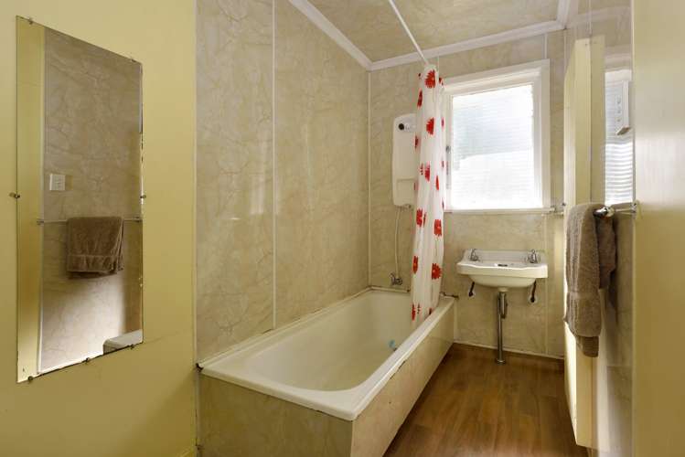 12 Kowhai Street Tapawera_9