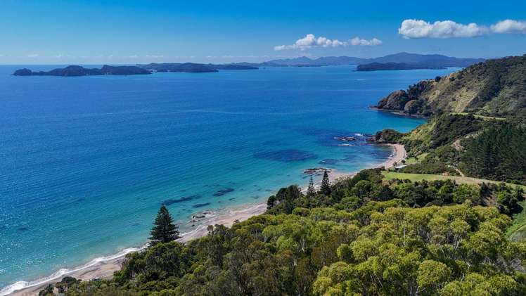 47 and 49 Russell Heights Russell_18