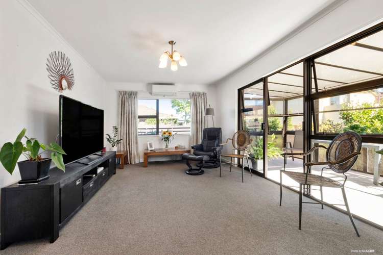 66 Donovan Street Blockhouse Bay_8