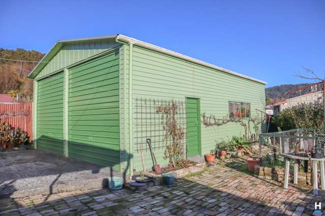 1 Ross Street Dunollie_2