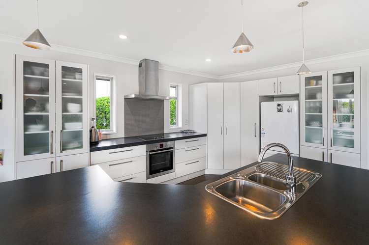 39 Longspur Avenue Wigram_15