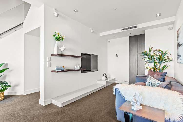 Flat 1202/85 Beach Road City Centre_12