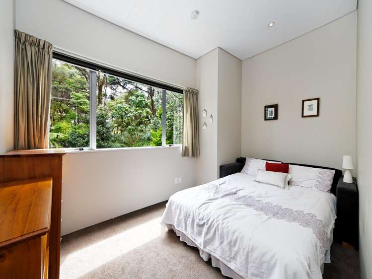 21 Chamari Close Titirangi_15