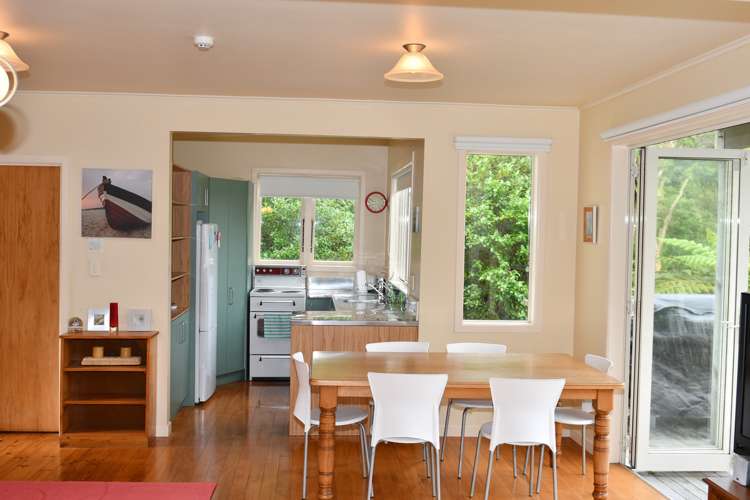 14 Hillside Crescent Leigh_9