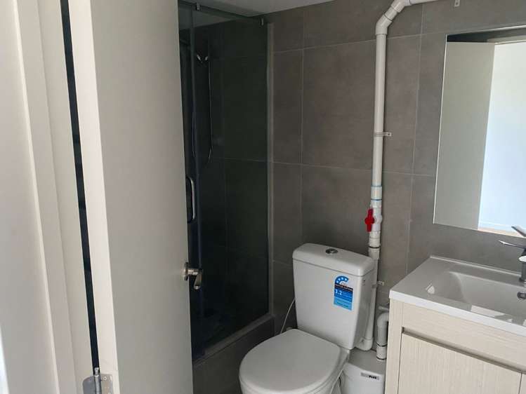 1/1 Picton Street Howick_16