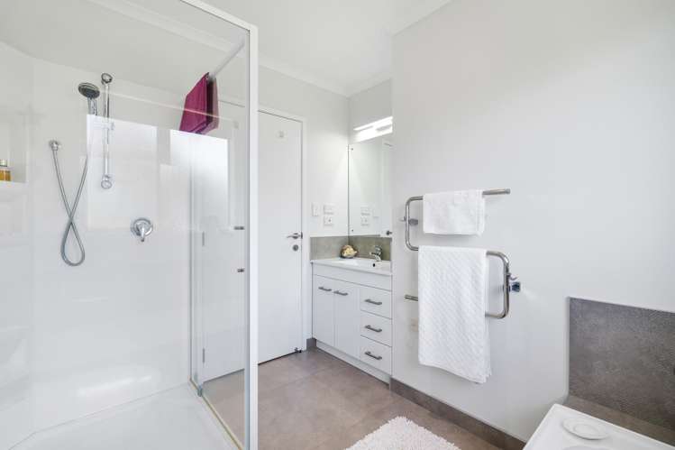 30 Key West Drive One Tree Point_16