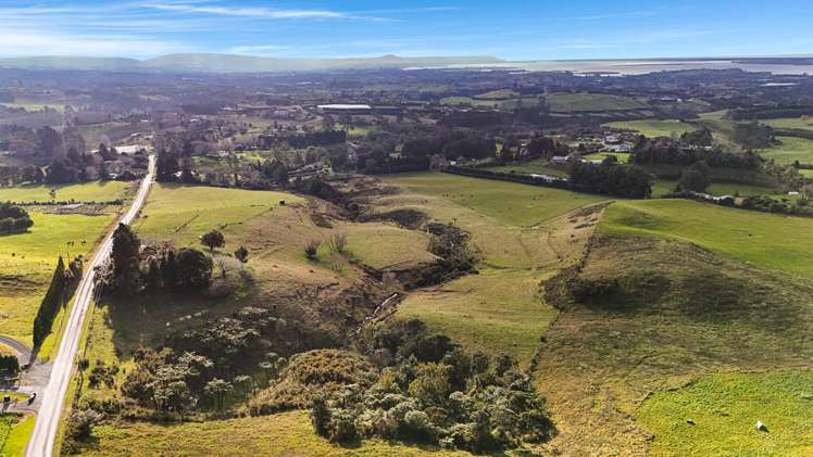 110 Ross Road and 20 Laurel Drive Whakamarama_7