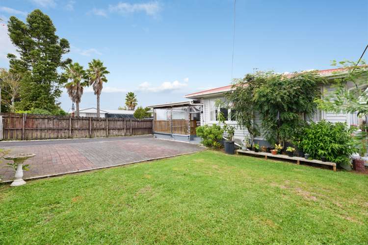 7 Enderby Drive Te Atatu Peninsula_22