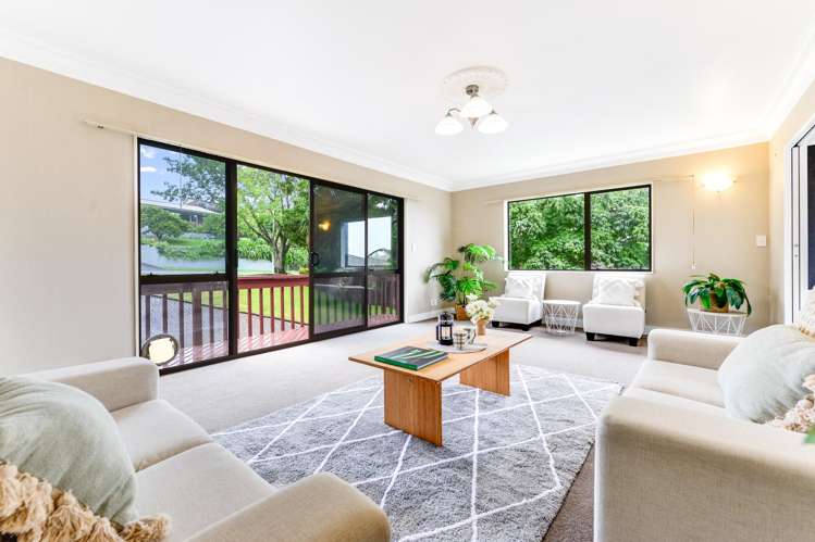 16 Glendale Drive Dinsdale_3