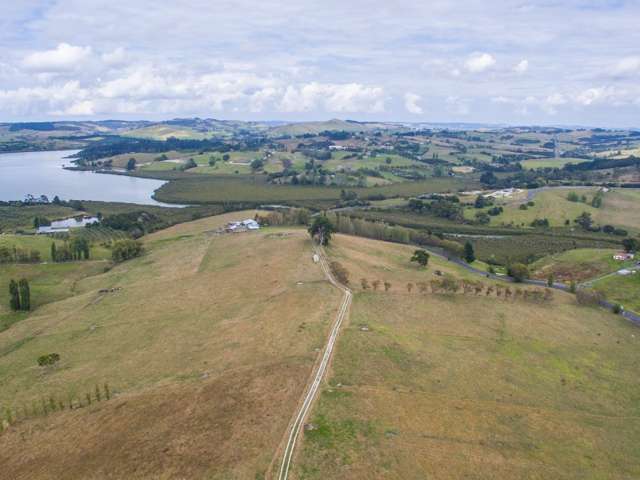 54 Te Tonga Road Paparoa_2