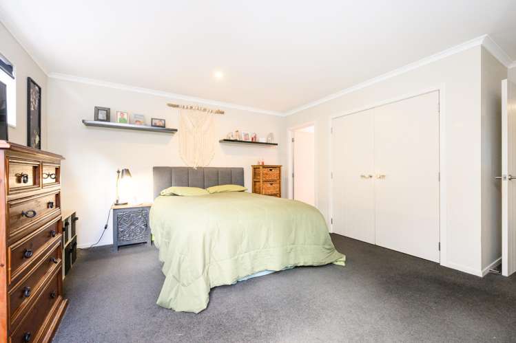 18 Galea Grove Kelvin Grove_21