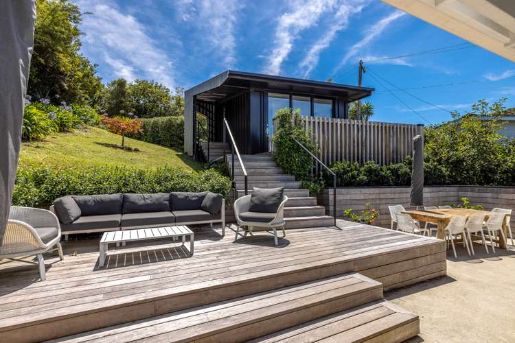 70 Queens Drive Oneroa_23