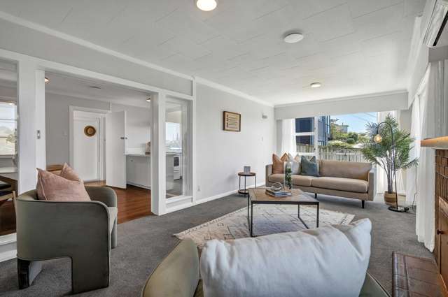 sea views. more possibilities.