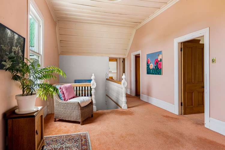 126 Vauxhall Road Narrow Neck_9