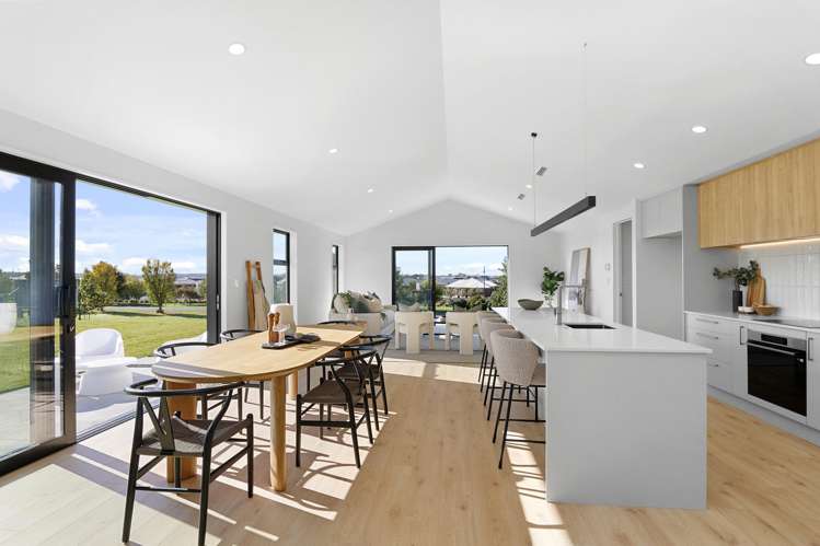 14 Village Green Drive Huntingdon_5