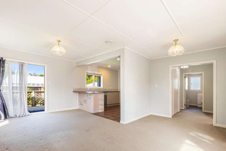 255 Te Atatu Road Te Atatu South_6