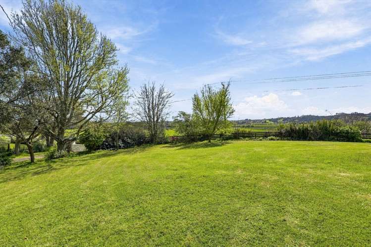 2059 State Highway 16 Helensville_4