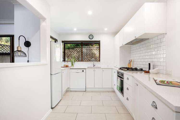 2/59A Hamilton Road Hataitai_4