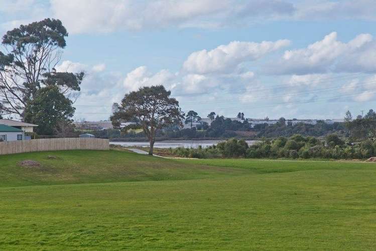 19 Martin Place Kelston_11