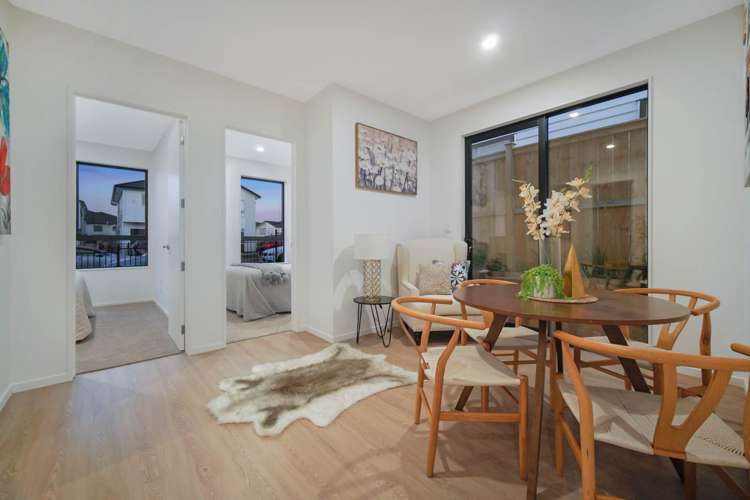 5 Uru Drive Flat Bush_10