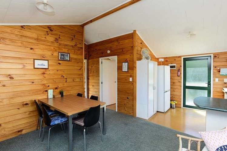 33 Farndon Road Clive_24