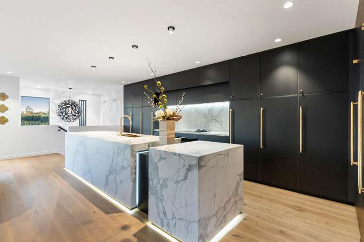 12 Grand Ridge Avenue Flat Bush_4