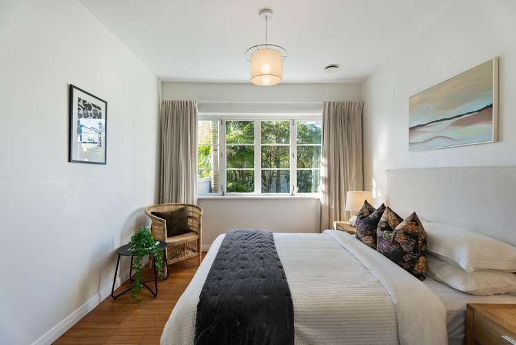 8 Tirotai Crescent Westmere_8