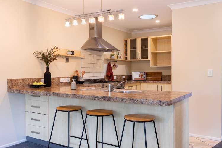 4 Fairway Oaks Drive Waikanae Beach_5