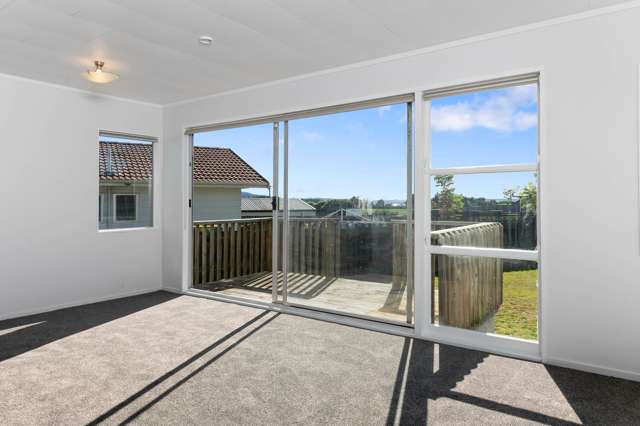 15 Bronte Place Owhata_2