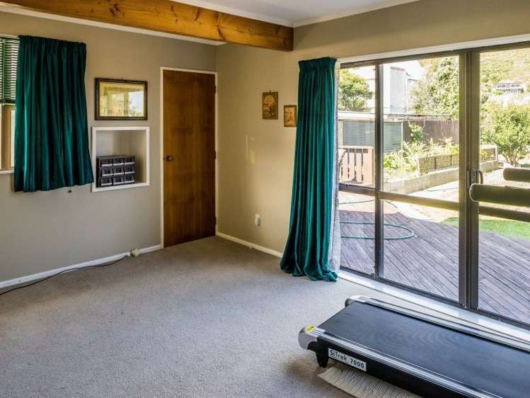 10 Reef Street Island Bay_11