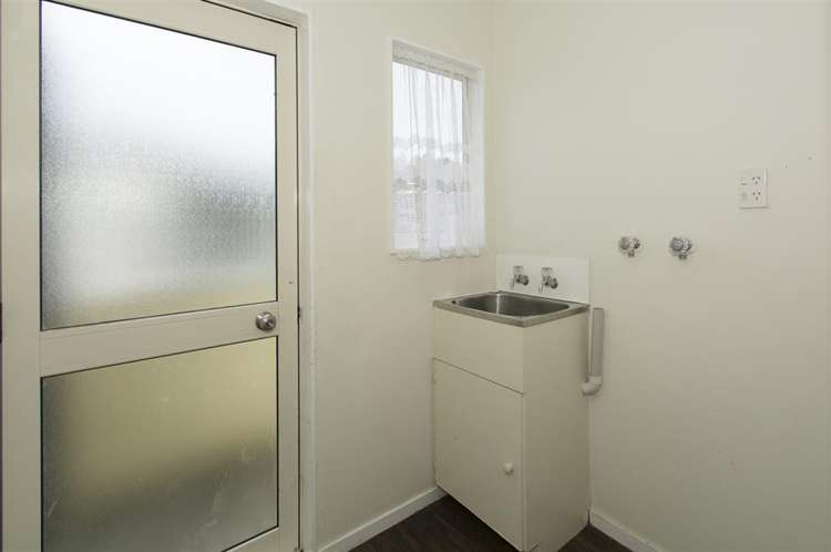 39 Jonathon Street Brookfield_19