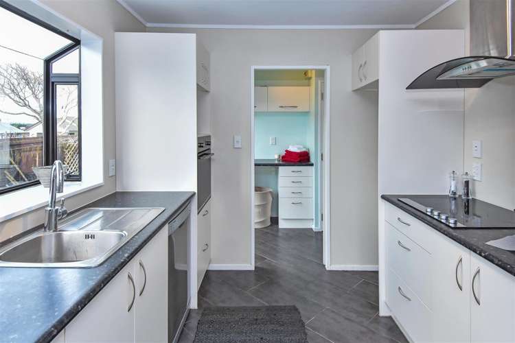 7 Bill Phillip Place Clendon Park_5