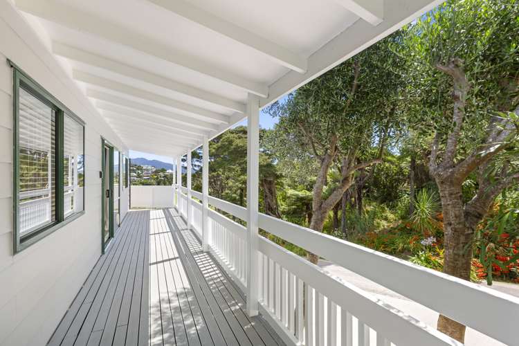 1 Lily Street Raglan_10