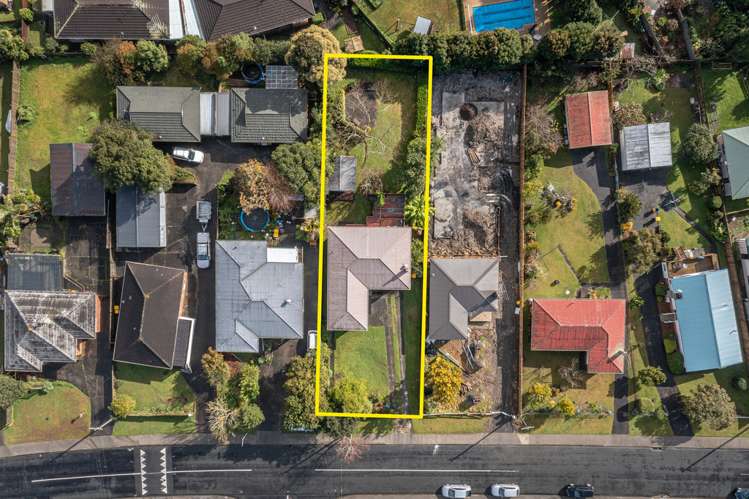 52 Vera Road Te Atatu South_1