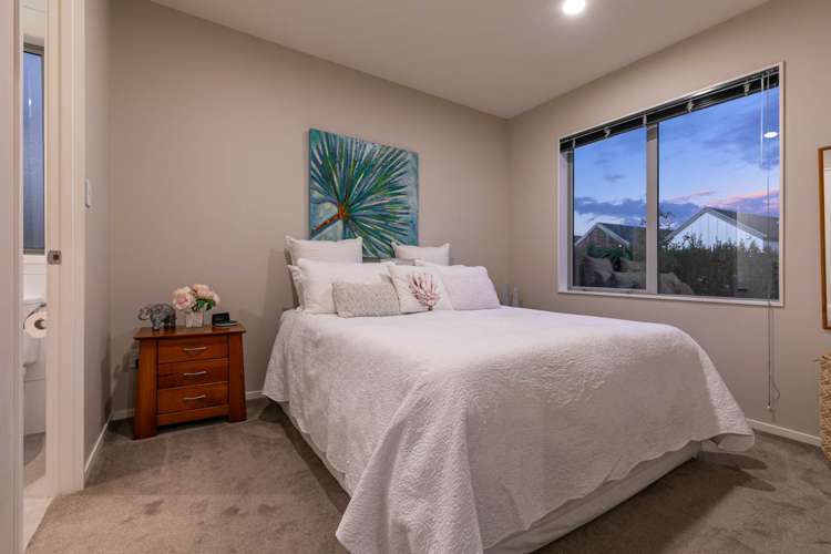 68 Colonial Drive Silverdale_19