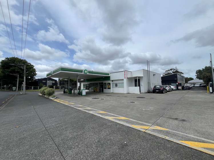 Unit B/171 Main Highway Ellerslie_2