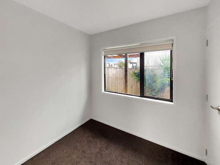  A/32 Fairlight Place Manurewa_3
