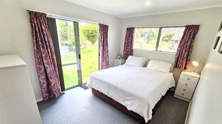 111 Castle View Road Matarangi_13