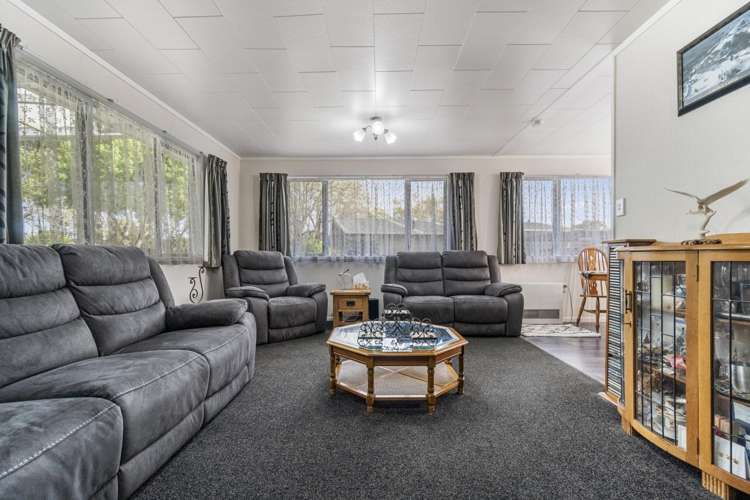 74 Oakfield Crescent 1136_9