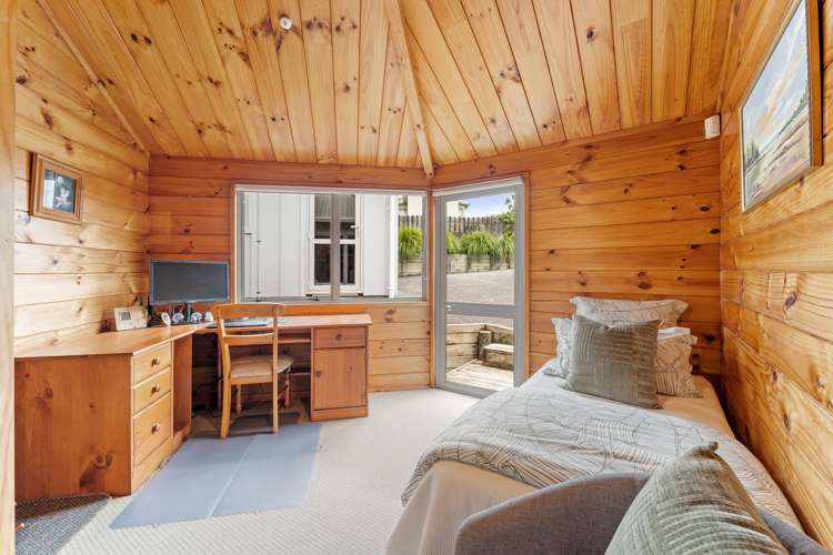 38 Pacific Parade Army Bay_13