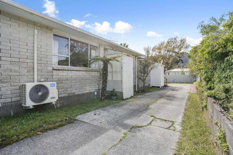 186C Wellington Road Wainuiomata_11