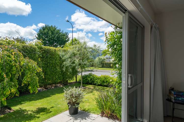 4 Noumea Drive Rangatira Park_14