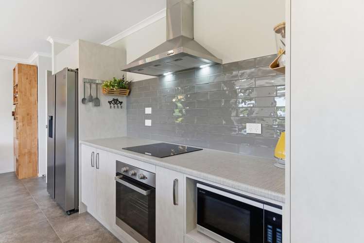 1 Hanlow Place Pyes Pa_5