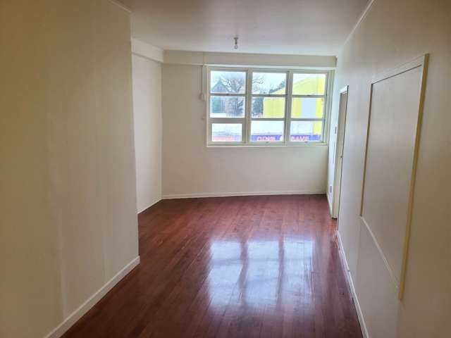 Units B&C/312 Great South Road Otahuhu_3