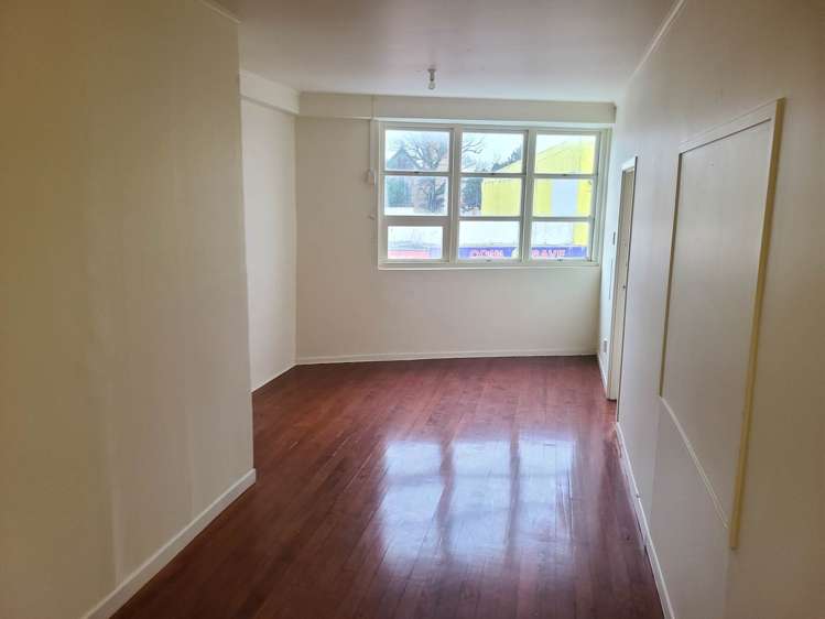 Units B&C/312 Great South Road Otahuhu_3