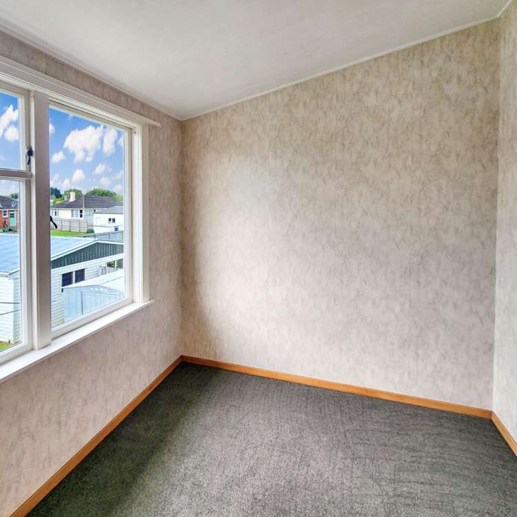 22 Devon Crescent 10985_5