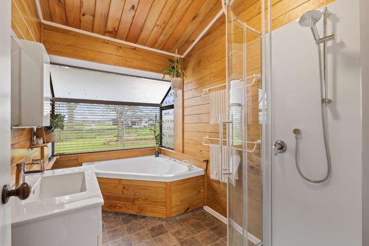 7 Stirling Drive 10767_12