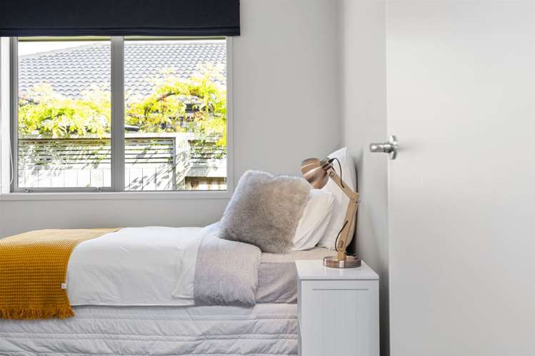 39 Plescher Crescent Leamington_13