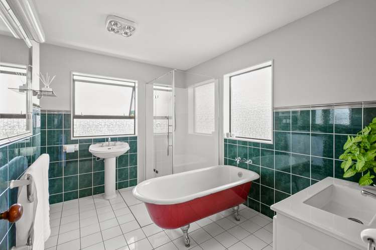 2336 South Road Okato_8